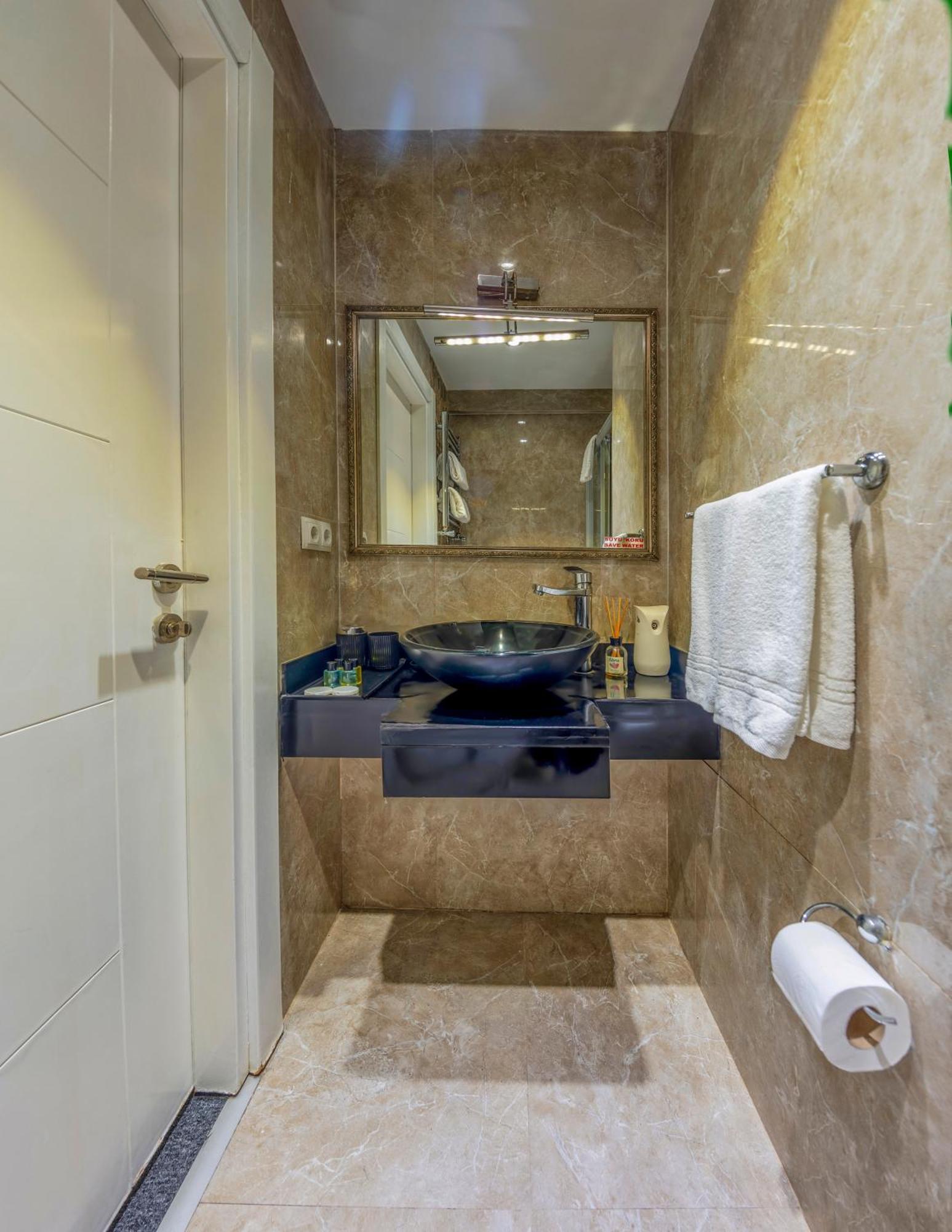 In Pera Boutique Hotel Стамбул Экстерьер фото